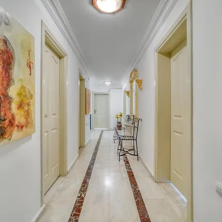 Dreamhome Vila *